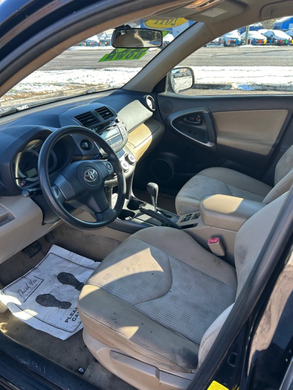 2011 Toyota Rav4 Image 9