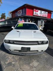 Image for 2014 Dodge Challenger SXT ID: 6994945