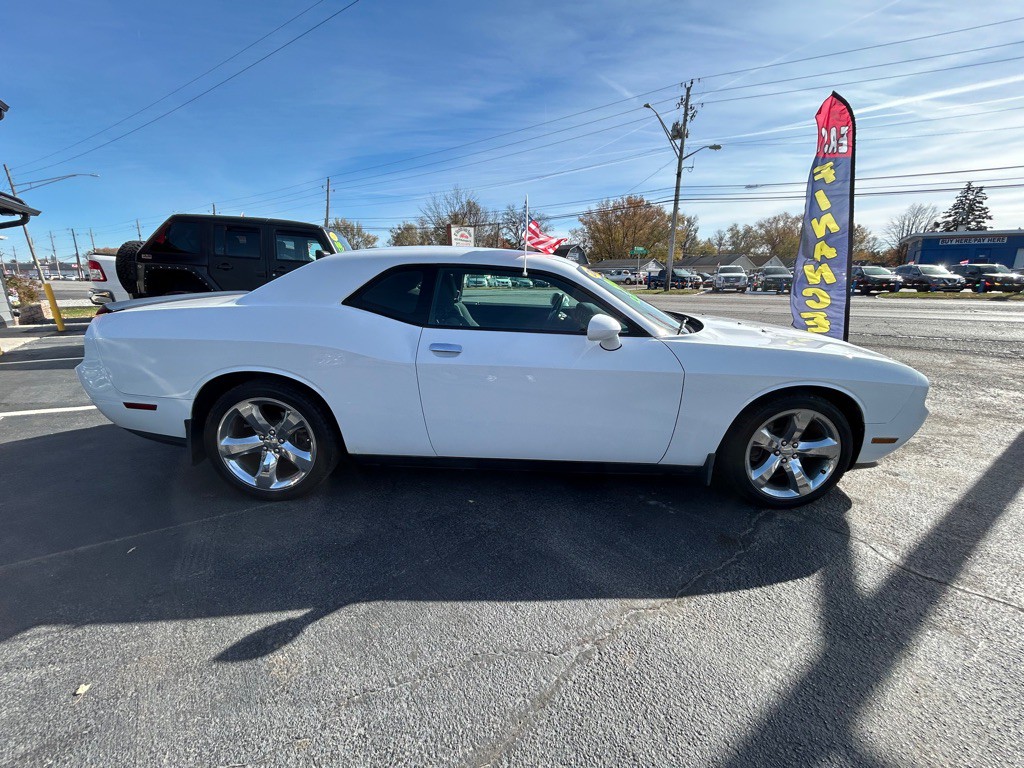 2014 Dodge Challenger Image 7