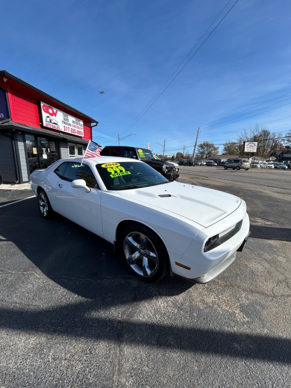 2014 Dodge Challenger Image 8