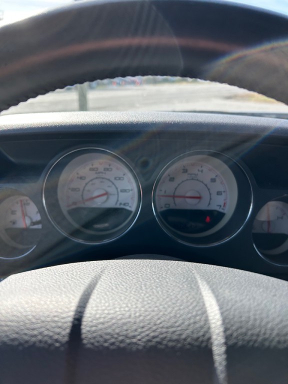 2014 Dodge Challenger Image 16