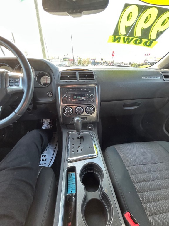 2014 Dodge Challenger Image 18