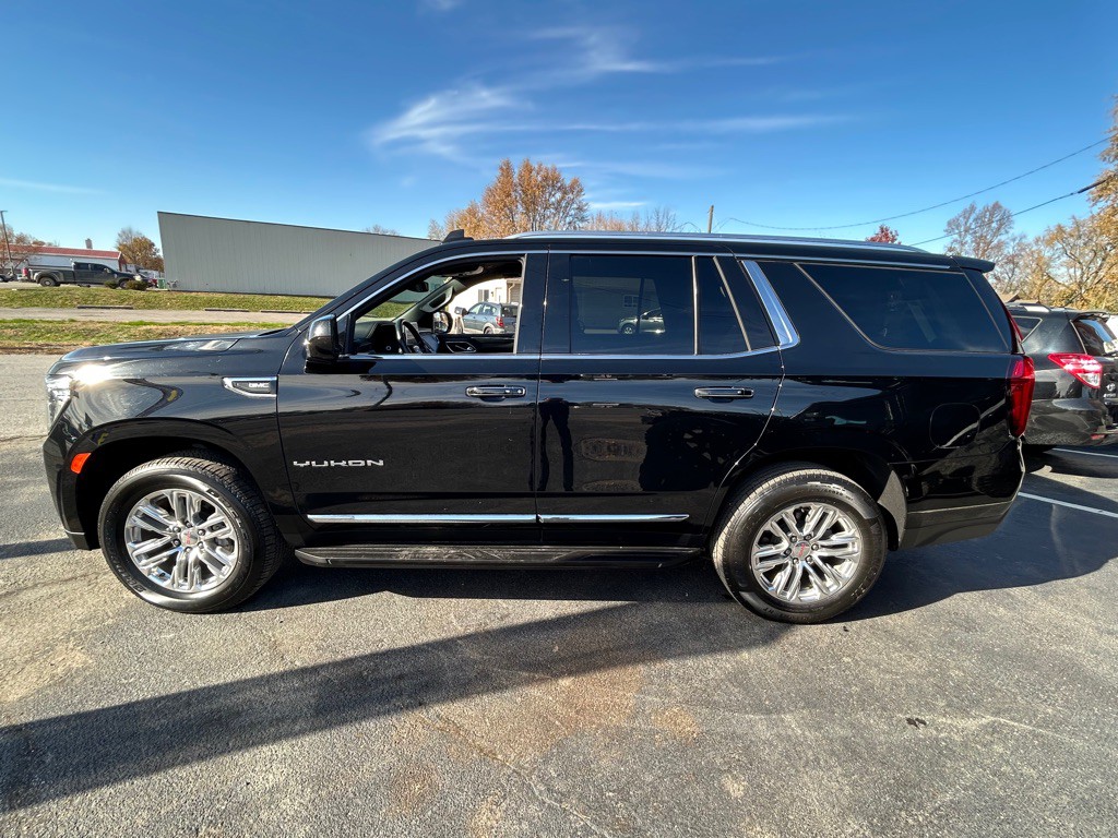 2021 GMC Yukon Image 3