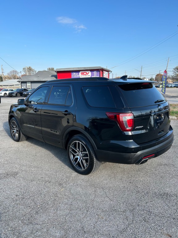 2017 Ford Explorer Image 4