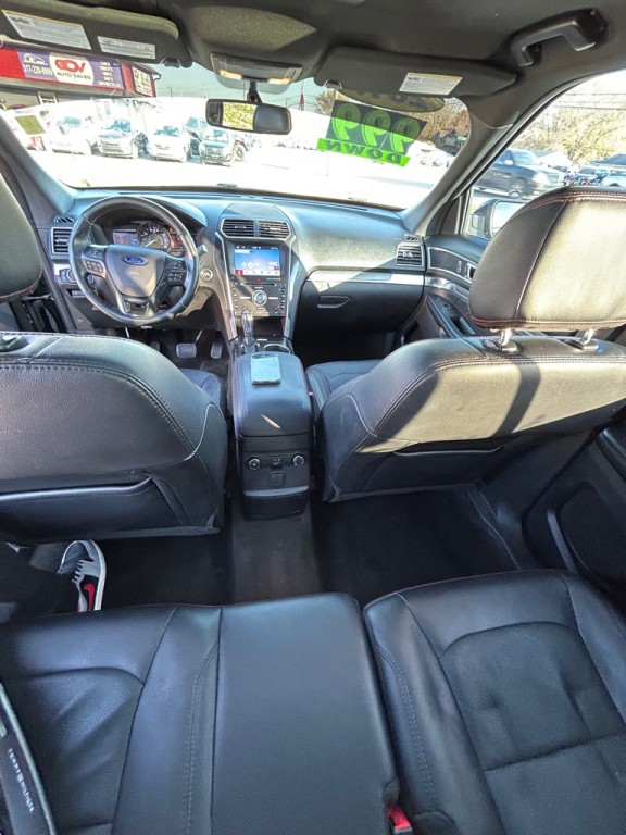 2017 Ford Explorer Image 14