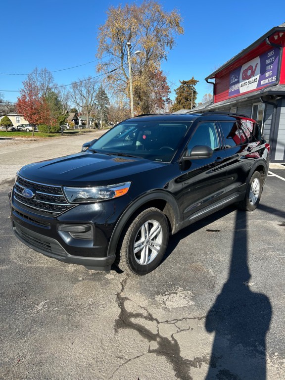 2021 Ford Explorer Image 2