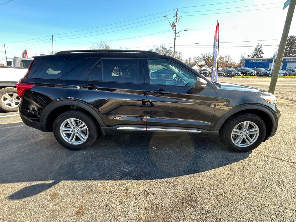 2021 Ford Explorer Image 7