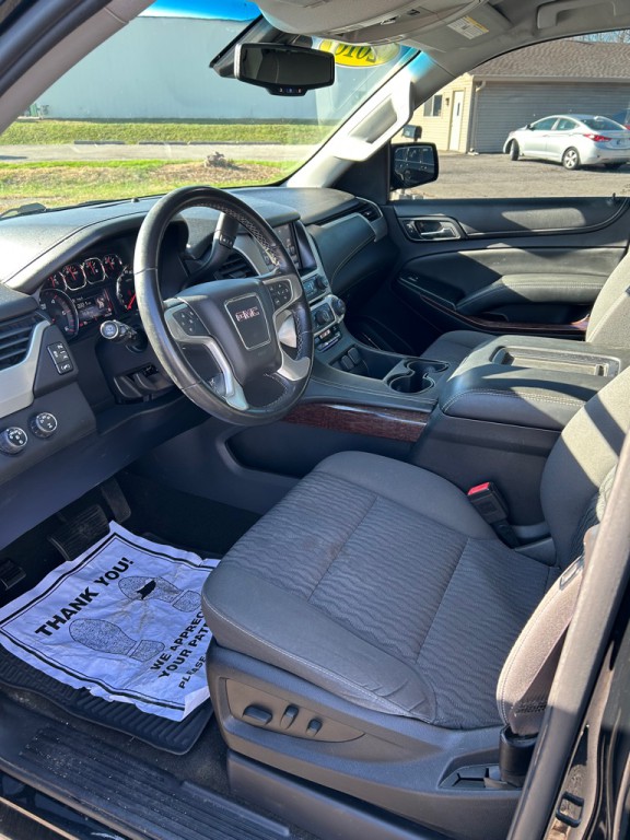 2016 GMC Yukon Image 9