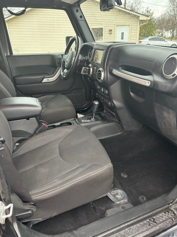 2017 Jeep Wrangler Unlimited Image 11