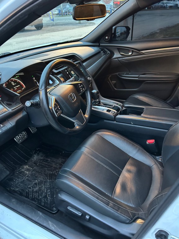 2017 Honda Civic Image 9