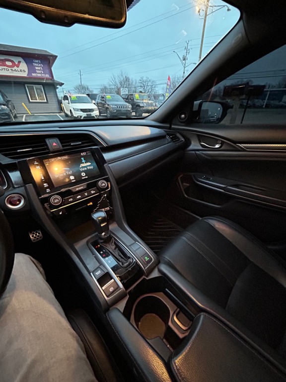 2017 Honda Civic Image 18