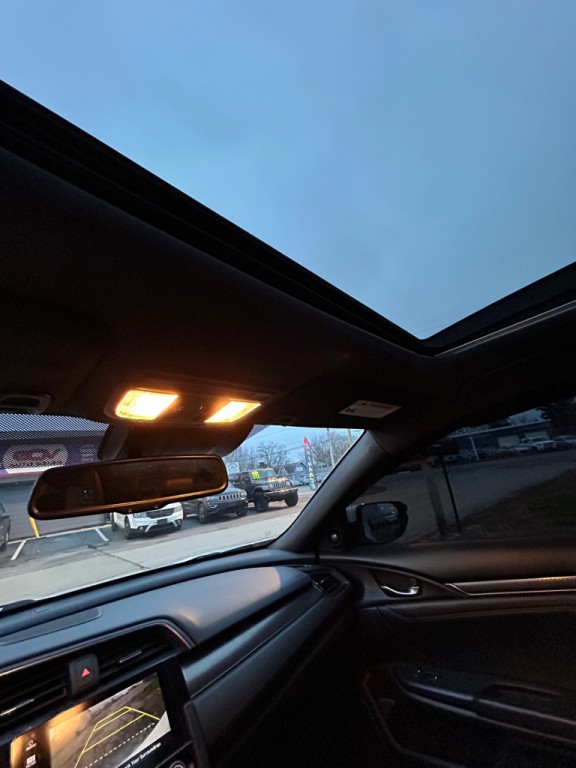 2017 Honda Civic Image 21