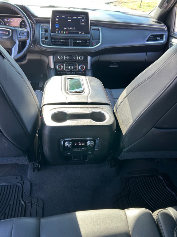 2021 GMC Yukon Image 16
