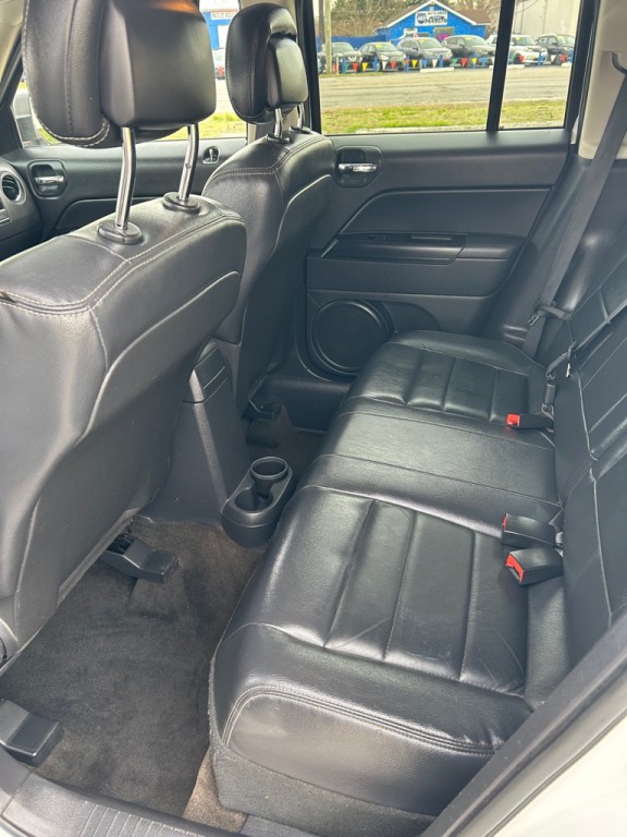 2014 Jeep Patriot Image 10