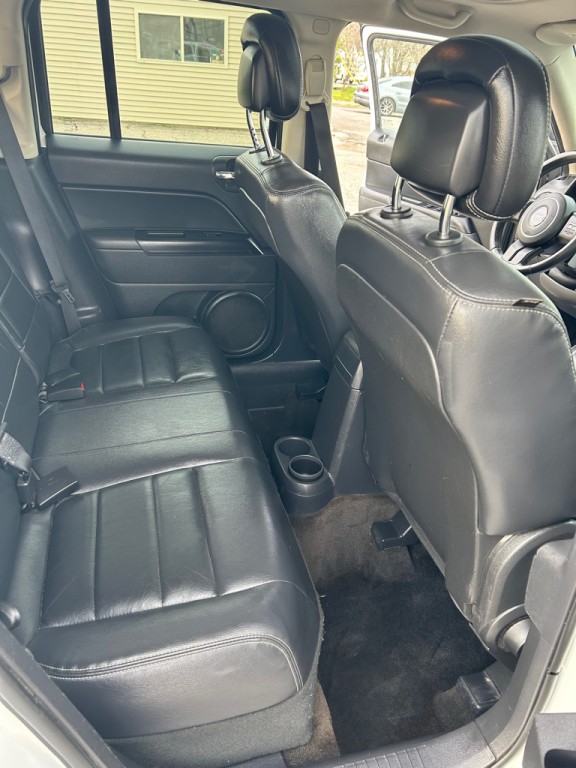 2014 Jeep Patriot Image 12