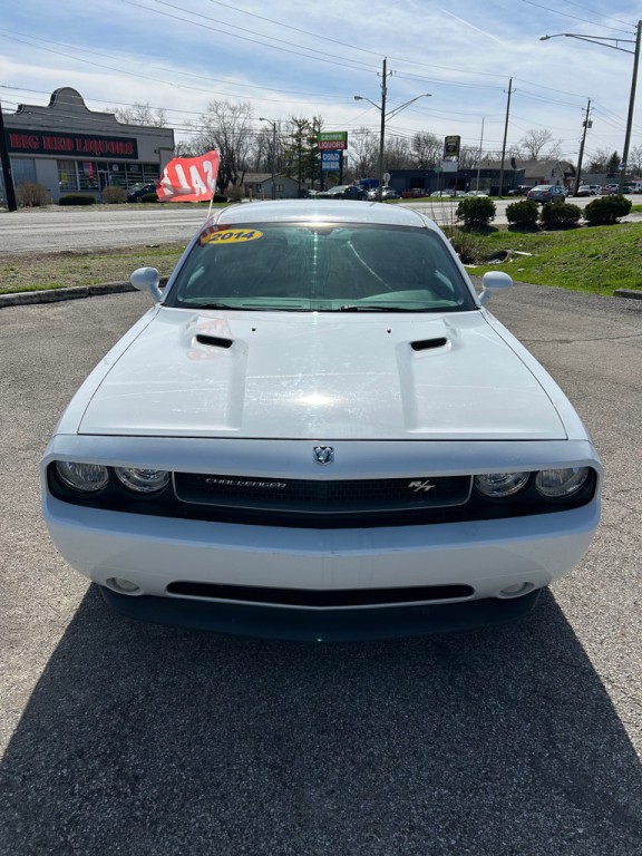 2014 Dodge Challenger Image 1
