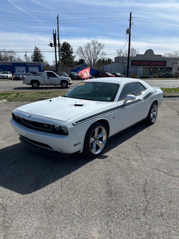 2014 Dodge Challenger Image 2