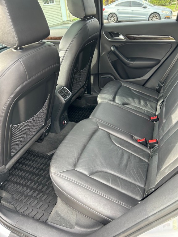 2015 Audi Q3 Image 10