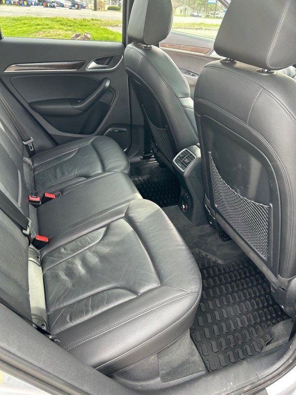 2015 Audi Q3 Image 12