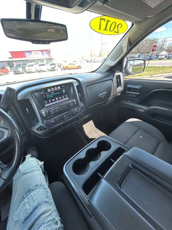 2017 Chevrolet Silverado 1500 Image 18
