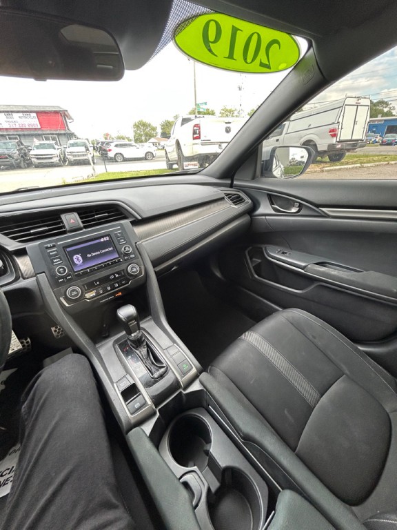 2019 Honda Civic Image 19