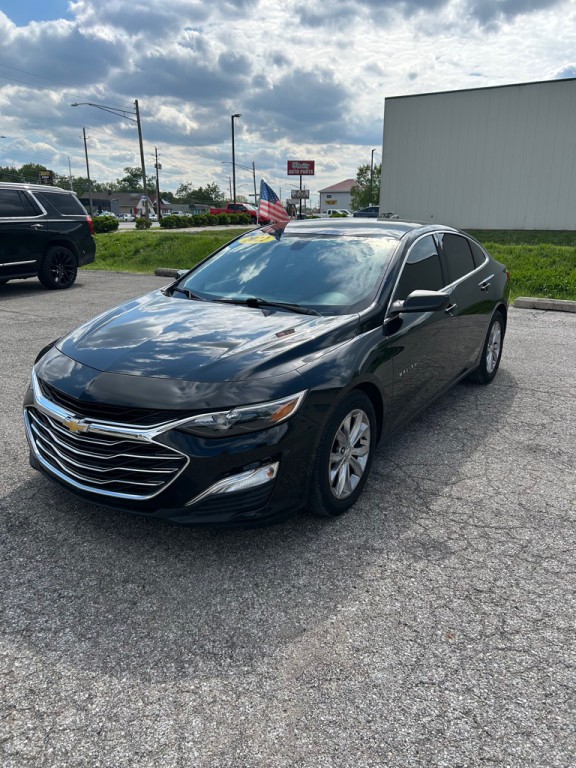 2022 Chevrolet Malibu Image 2