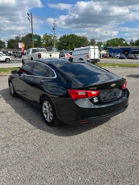 2022 Chevrolet Malibu Image 4