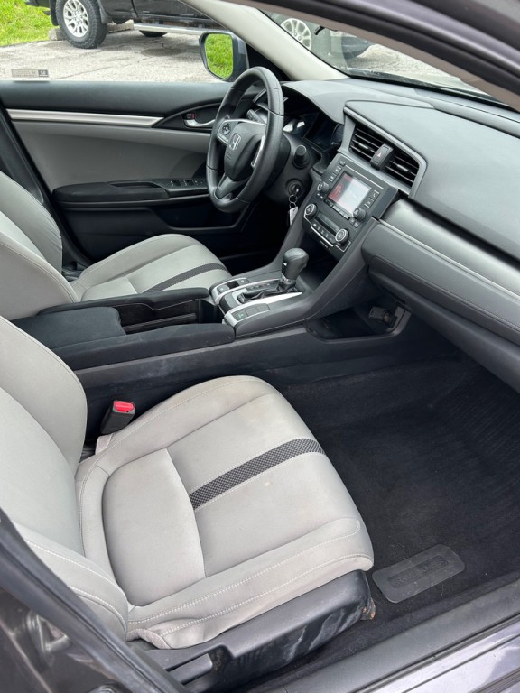 2018 Honda Civic Image 11