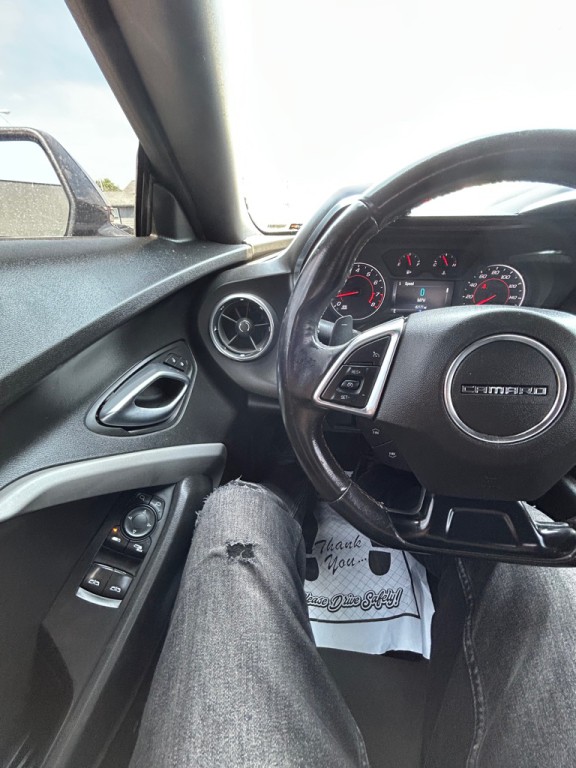 2018 Chevrolet Camaro Image 17