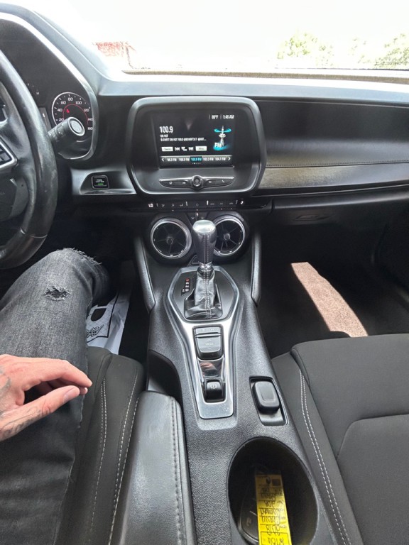 2018 Chevrolet Camaro Image 19