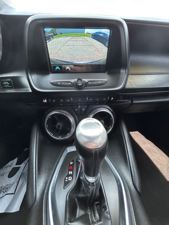 2018 Chevrolet Camaro Image 20