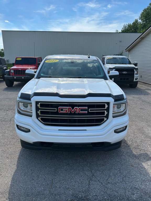 2017 GMC Sierra Image 1