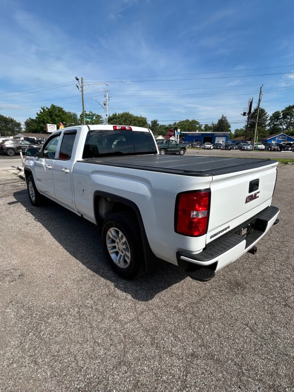 2017 GMC Sierra Image 4