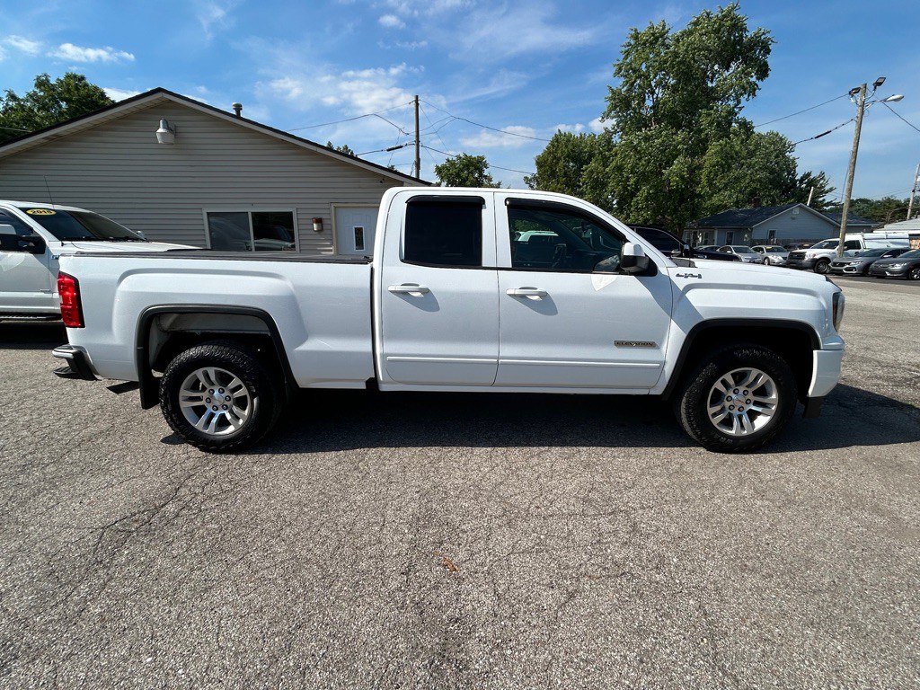 2017 GMC Sierra Image 7