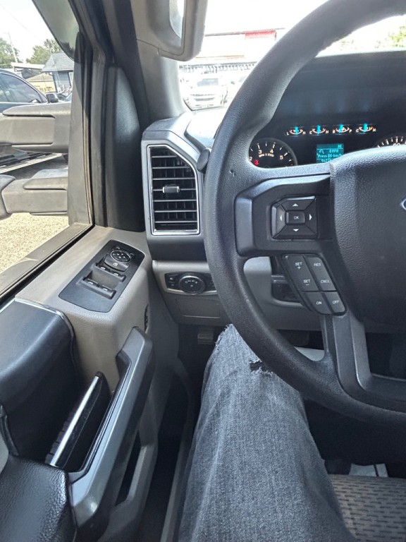 2015 Ford F-150 Image 17
