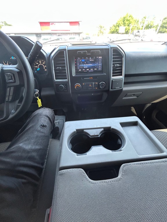 2015 Ford F-150 Image 19