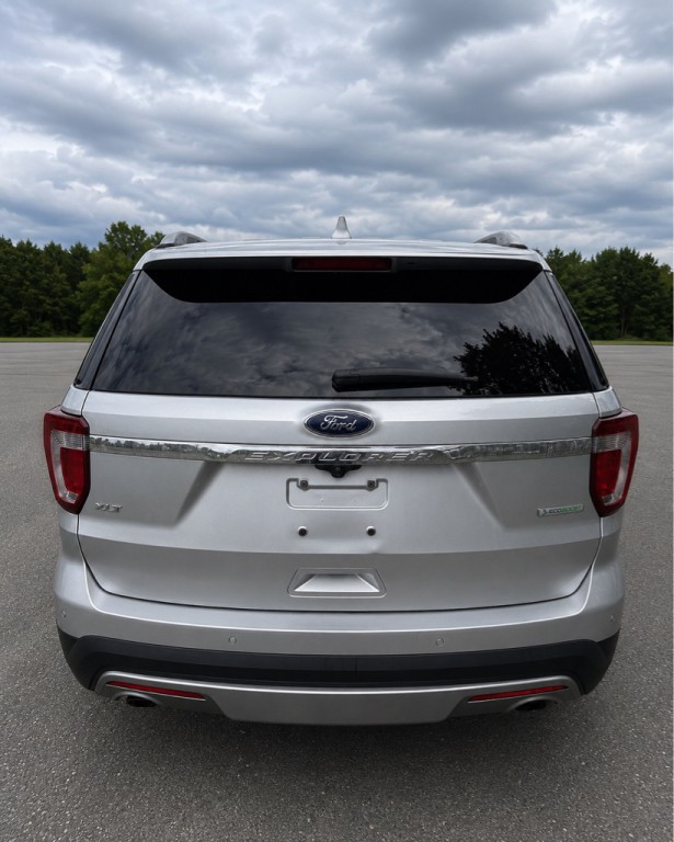2017 Ford Explorer Image 6