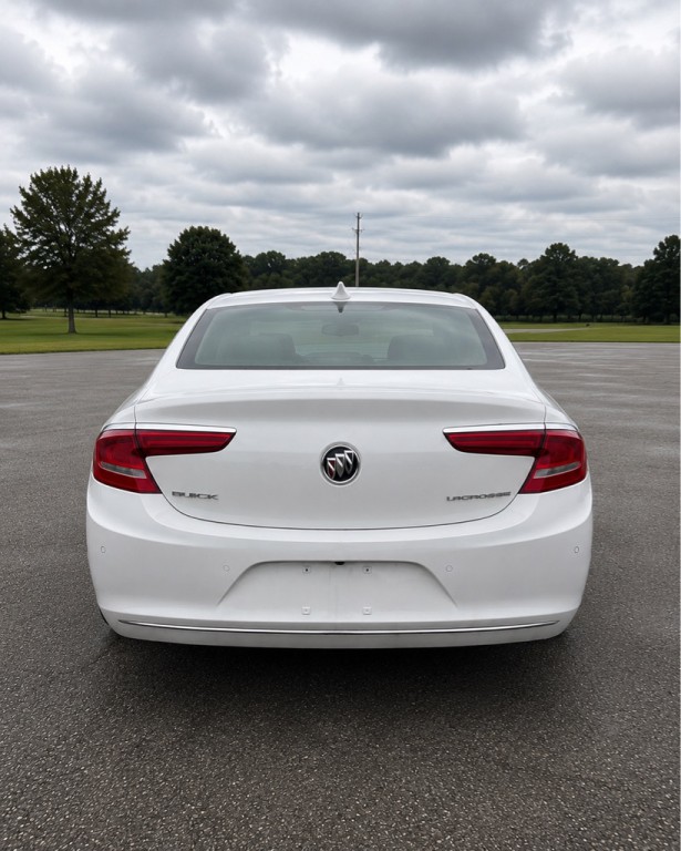 2018 Buick Lacrosse Image 6