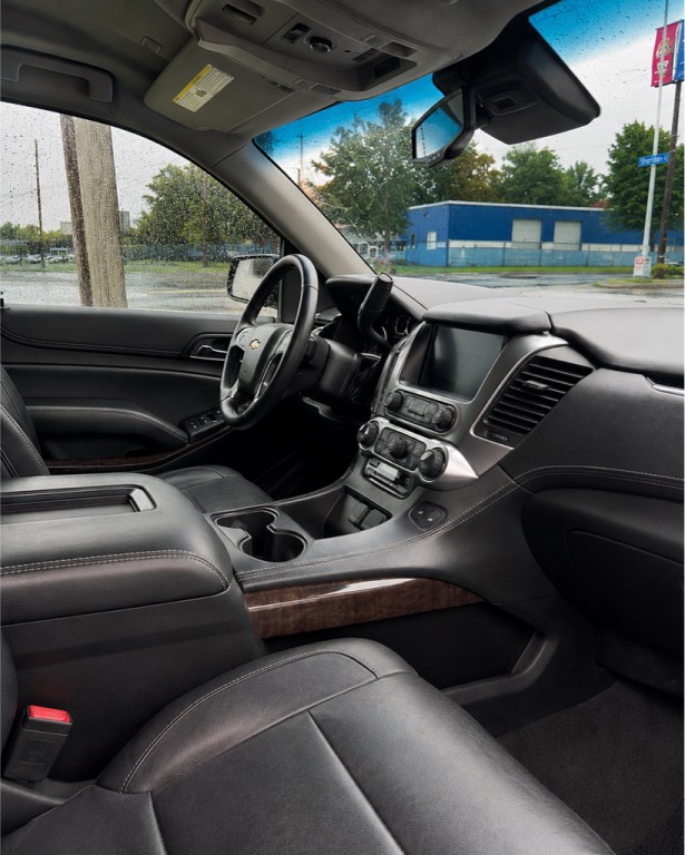 2018 Chevrolet Suburban Image 7