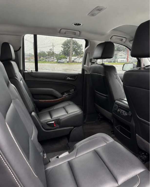 2018 Chevrolet Suburban Image 8