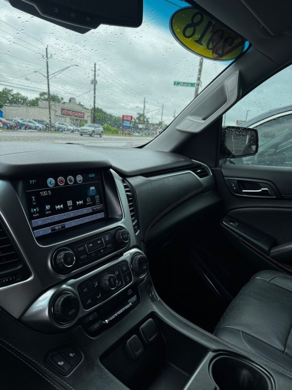 2018 Chevrolet Suburban Image 10