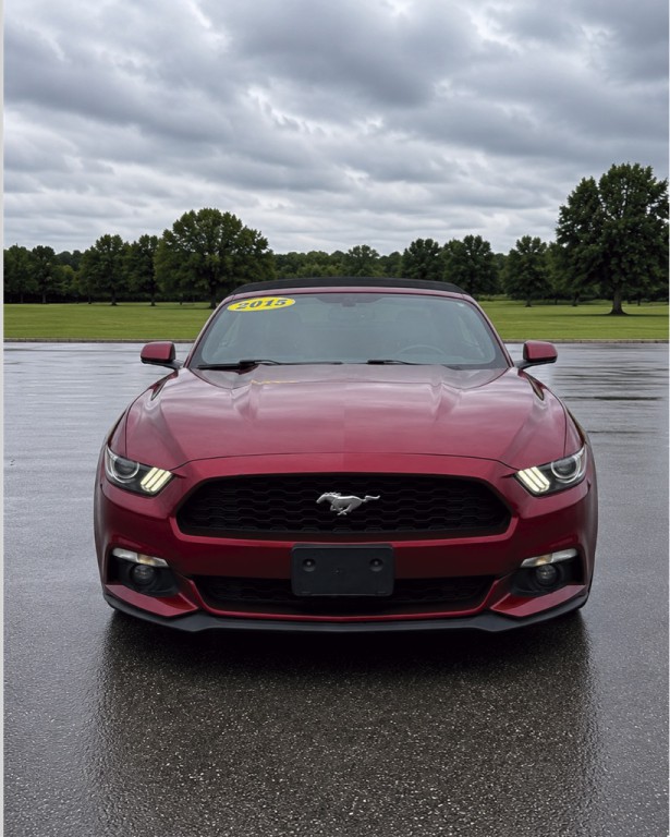 2015 Ford Mustang Image 2