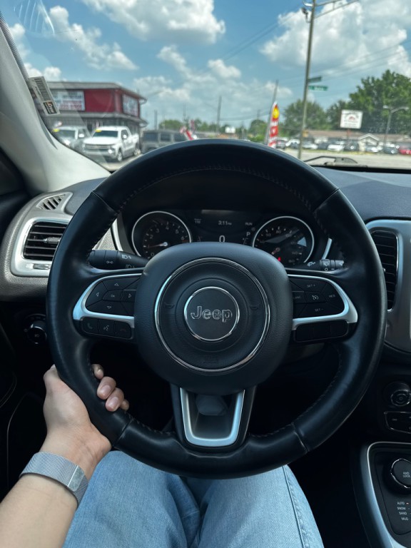 2018 Jeep Compass Image 10