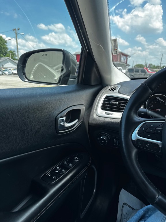 2018 Jeep Compass Image 13