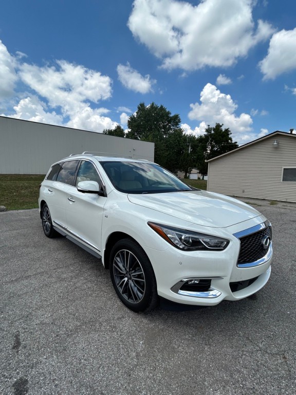 2017 INFINITI QX60 Image 8