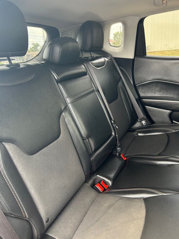 2019 Jeep Compass Image 20