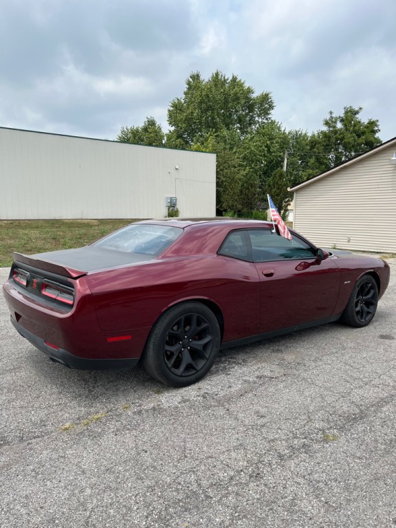 2017 Dodge Challenger Image 5