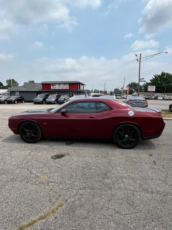 2017 Dodge Challenger Image 8
