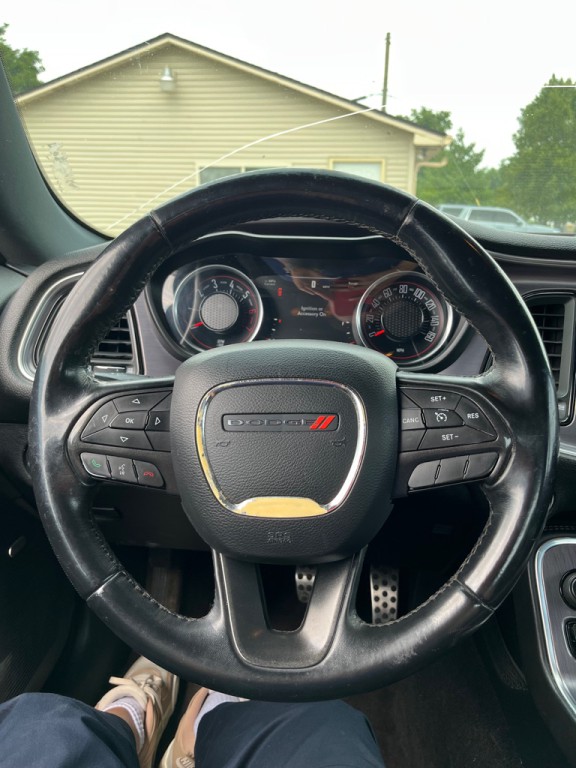 2017 Dodge Challenger Image 9