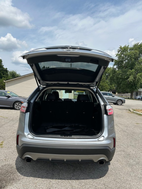 2020 Ford Edge Image 7